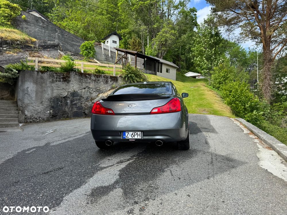 Infiniti G G37 - 4