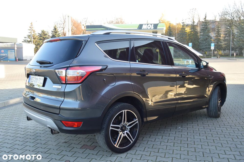 Ford Kuga 1.5 EcoBoost 2x4 Titanium - 2