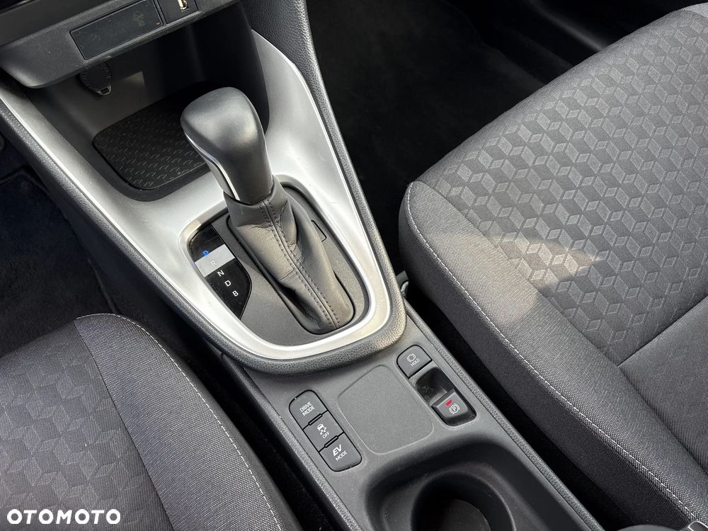 Toyota Yaris Hybrid 1.5 Comfort - 17