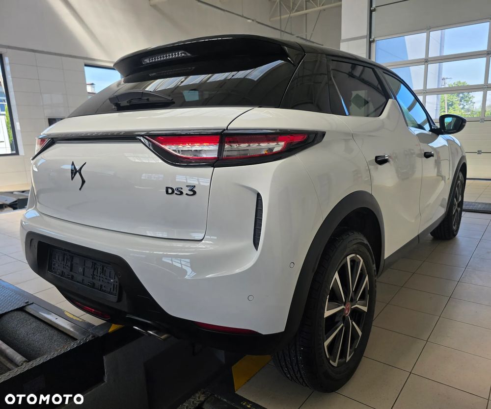 DS Automobiles DS 3 Crossback 1.2 PureTech Performance Line + - 5