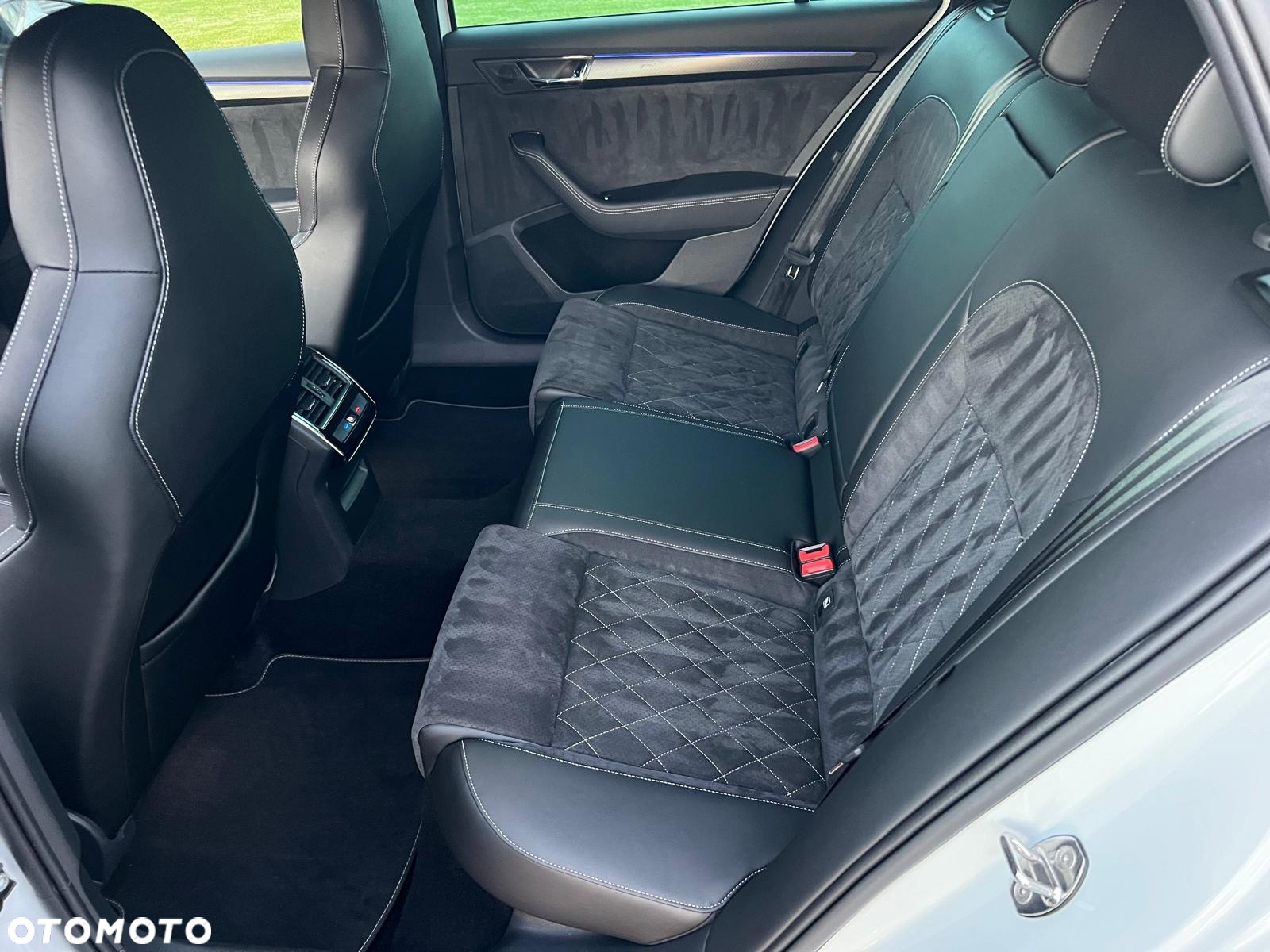 Skoda Superb 2.0 TDI 4x4 DSG Sportline - 16