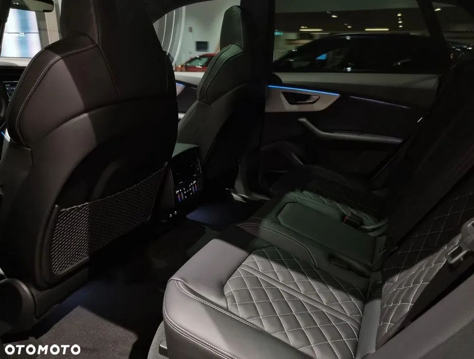 Audi Q8 - 4