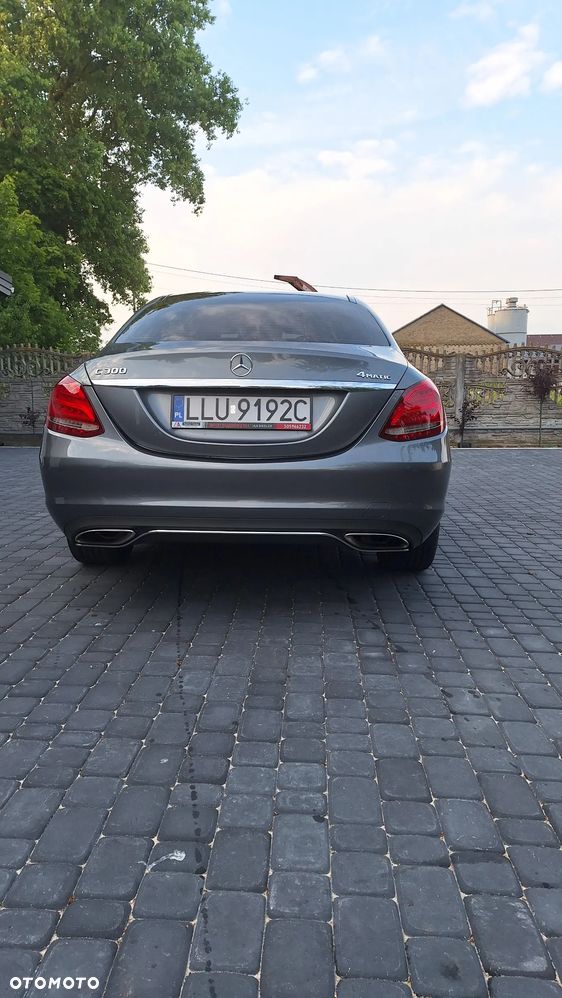 Mercedes-Benz Klasa C 300 7G-TRONIC - 4