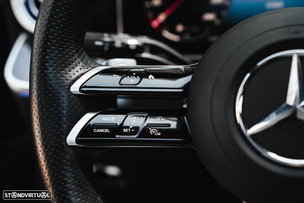 Mercedes-Benz C 300 e 9G-TRONIC Edition AMG Line - 24