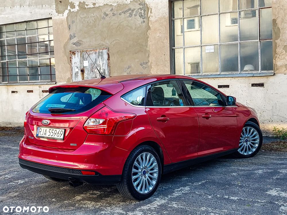 Ford Focus 1.6 EcoBoost Titanium - 11