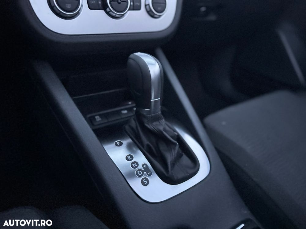 Volkswagen Eos 2.0 TDI DPF DSG - 22