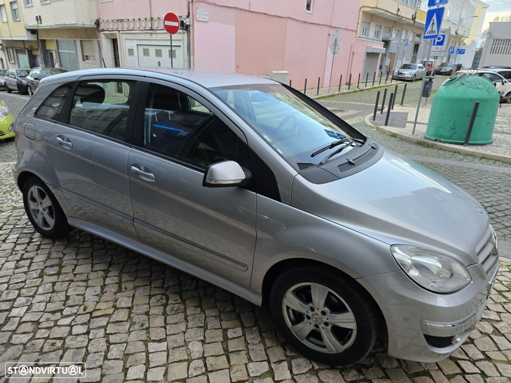 Mercedes-Benz B 200 CDi - 7