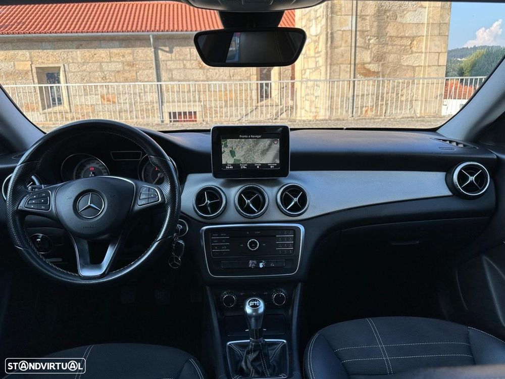 Mercedes-Benz CLA 180 CDi Urban - 8