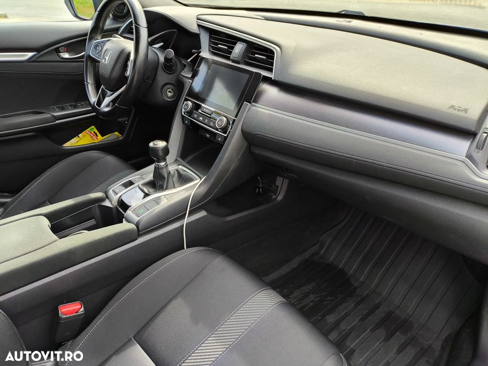 Honda Civic 1.5 VTEC Turbo Elegance Navi - 9