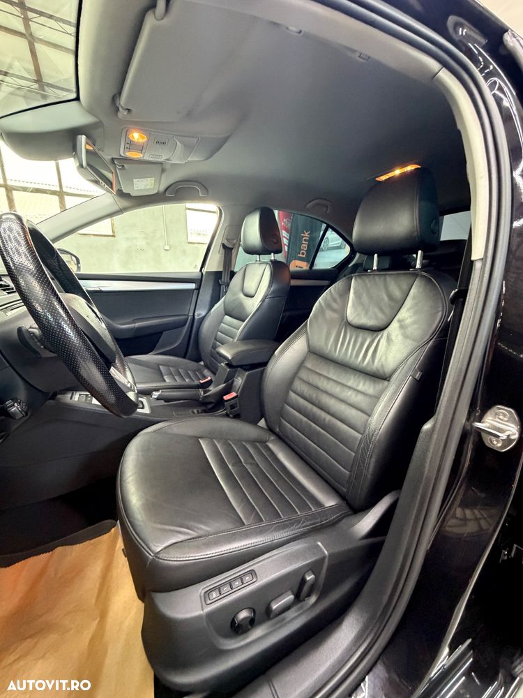 Skoda Octavia 2.0 TDI DSG 4X4 RS - 17