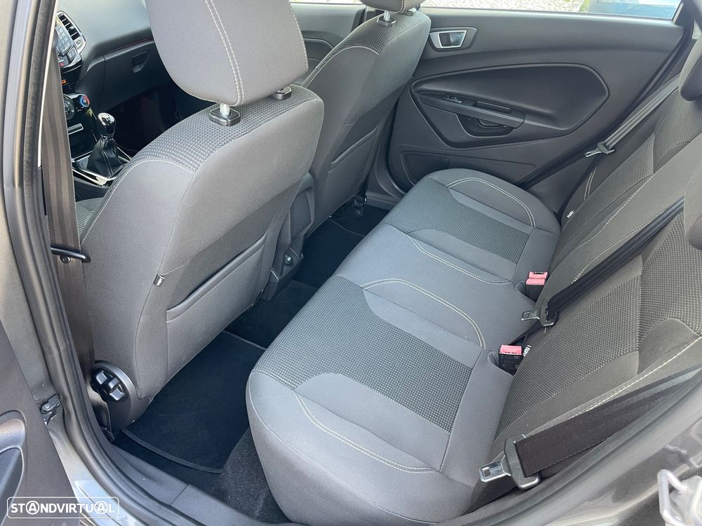 Ford Fiesta 1.0 T EcoBoost Titanium - 9