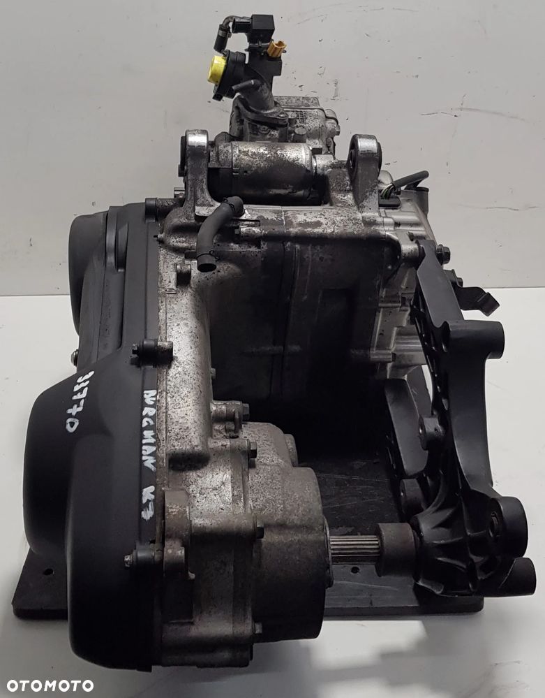 Suzuki Burgman k7 125 Silnik - 4