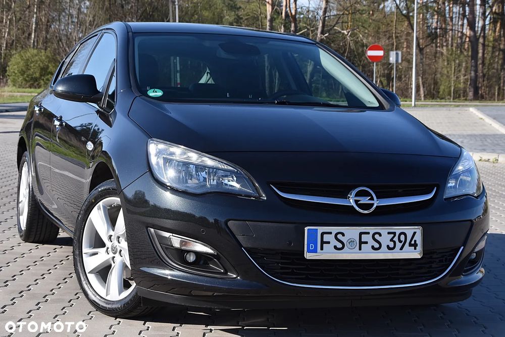 Opel Astra 1.4 T Cosmo EU6 - 11