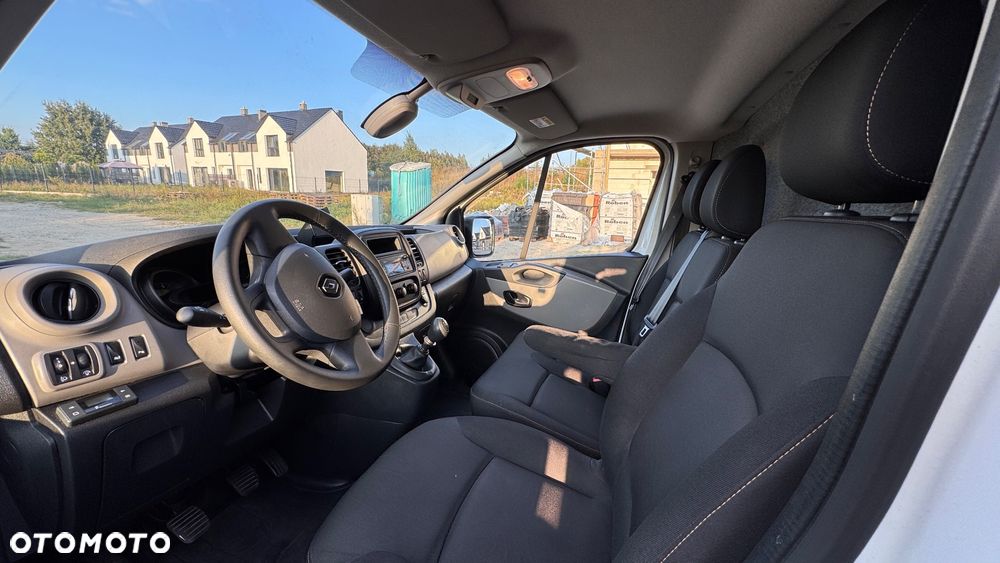 Renault TRAFIC - 9