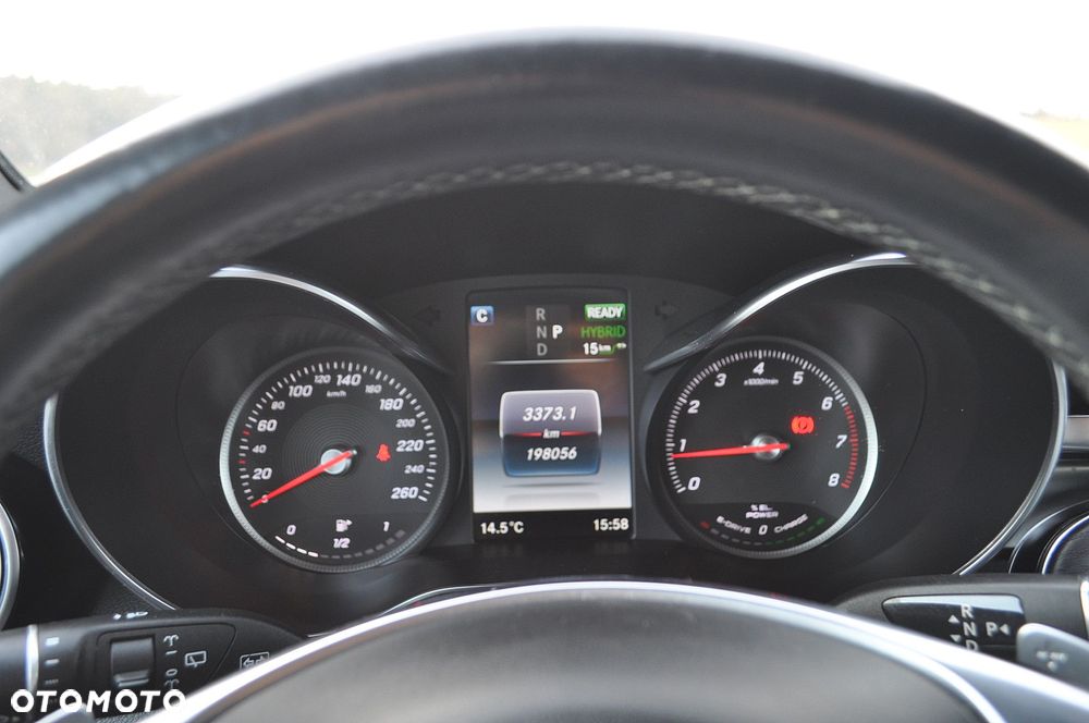 Mercedes-Benz GLC - 36