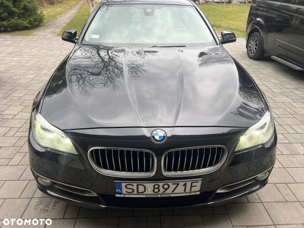 BMW Seria 5 520d Luxury Line - 11