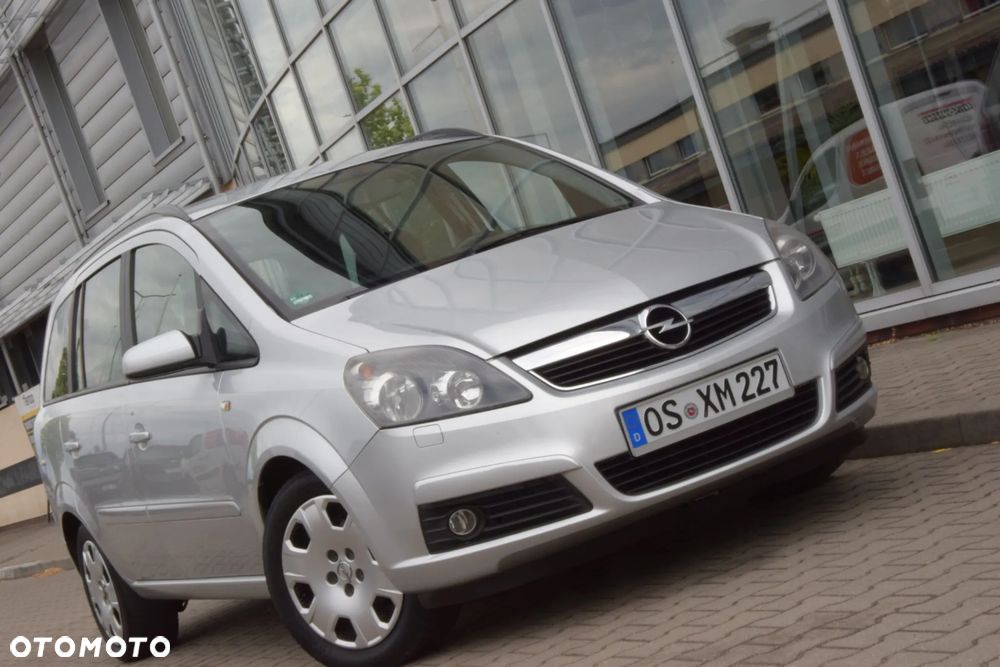 Opel Zafira 1.8 Easytronic Cosmo - 3