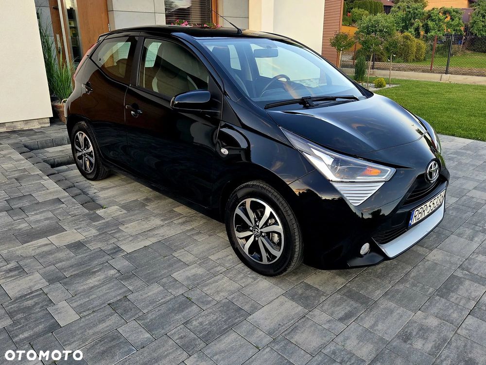 Toyota Aygo x.shift x-play connect - 14
