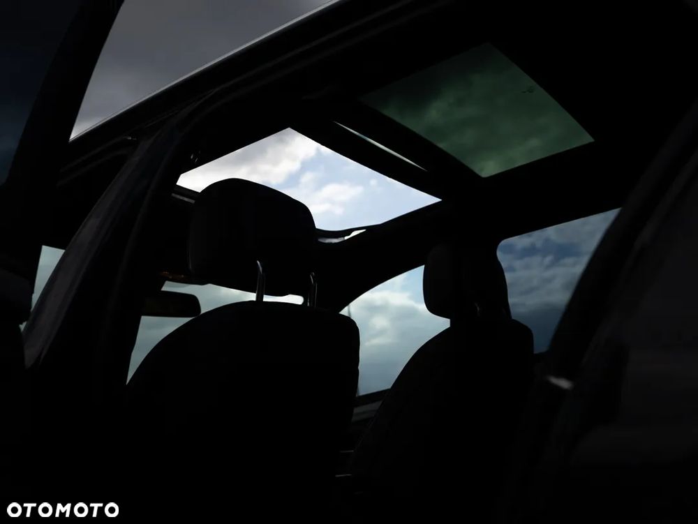 BMW Seria 5 530d xDrive - 27