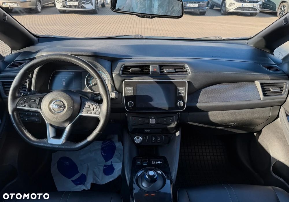 Nissan Leaf 40kWh N-Connecta - 8