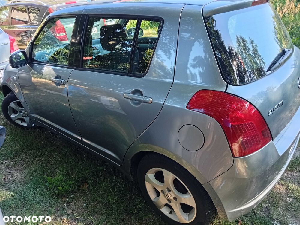 Suzuki Swift - 2