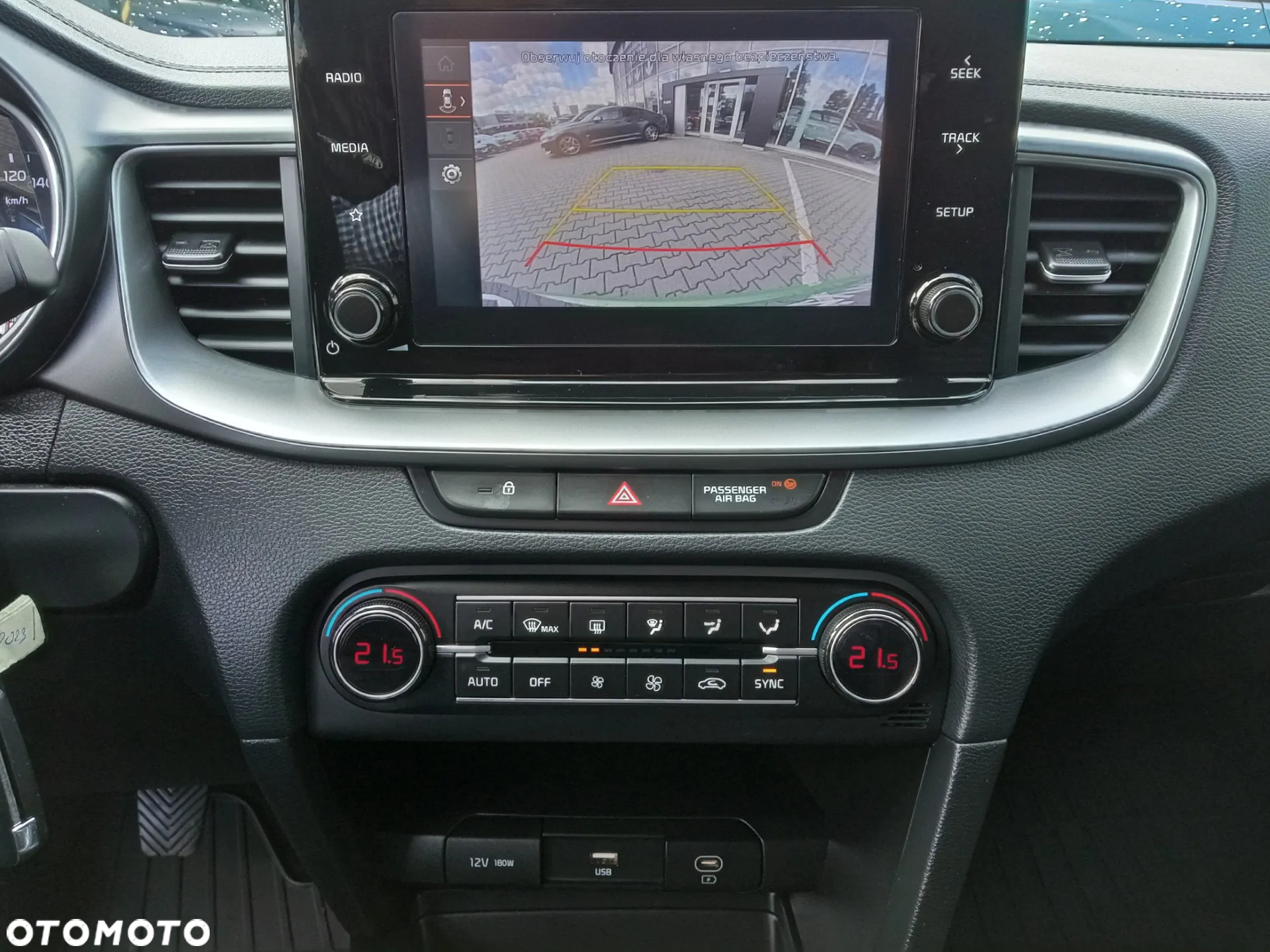 Kia XCeed 1.5 T-GDI M - 17