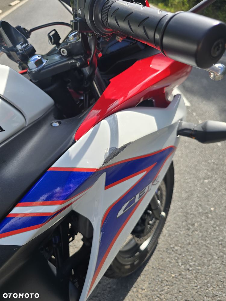 Honda CBR - 13