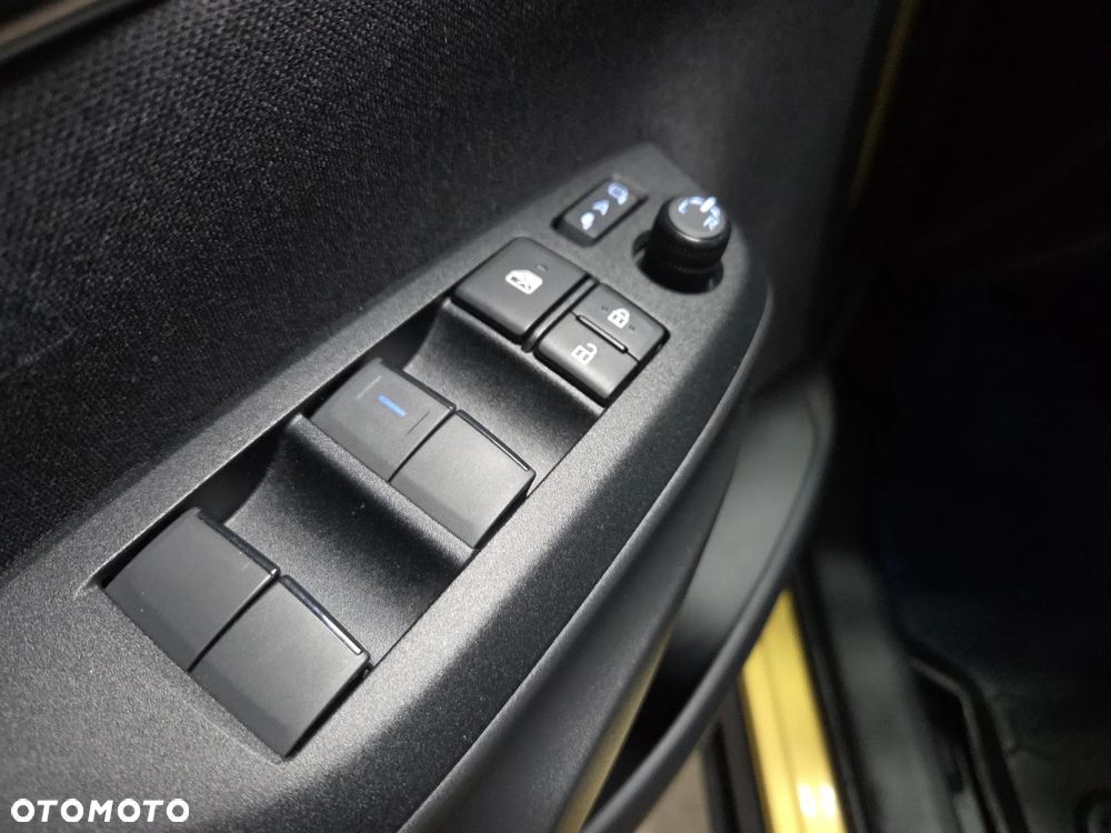 Toyota Yaris Cross Hybrid 1.5 Comfort 4x4 - 12