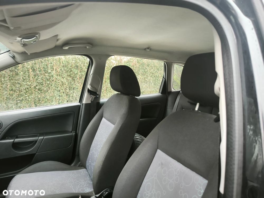 Ford Fiesta 1.25 - 18