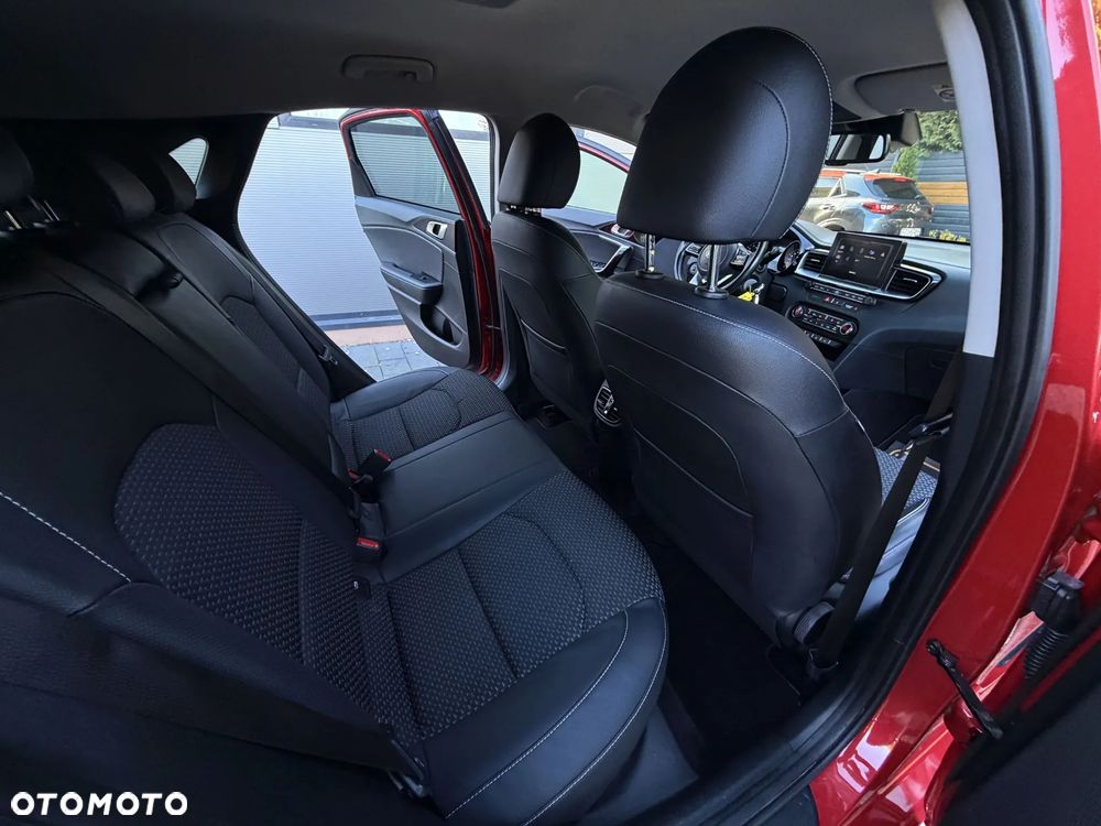 Kia Ceed 1.4 T-GDI L - 17