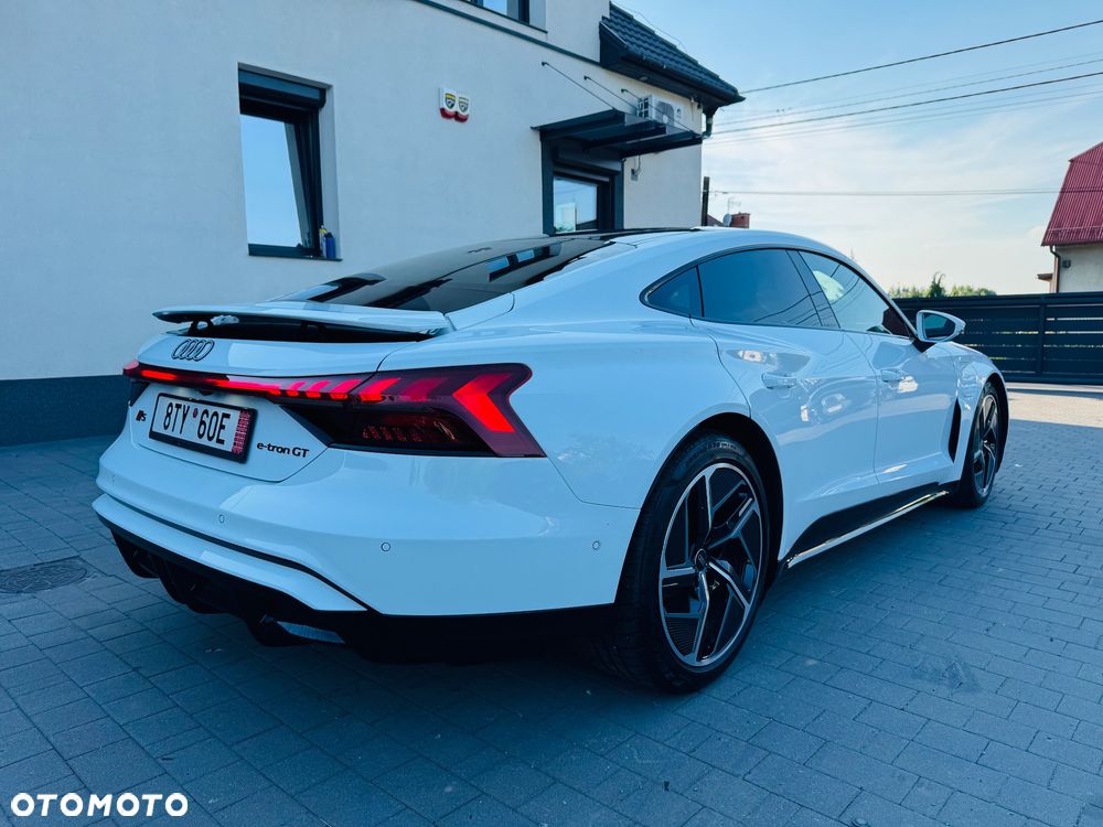 Audi e-tron GT 105kWh S Launch Edition Quattro - 8