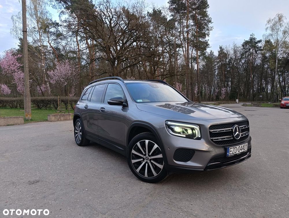 Mercedes-Benz GLB 200 7G-DCT - 4