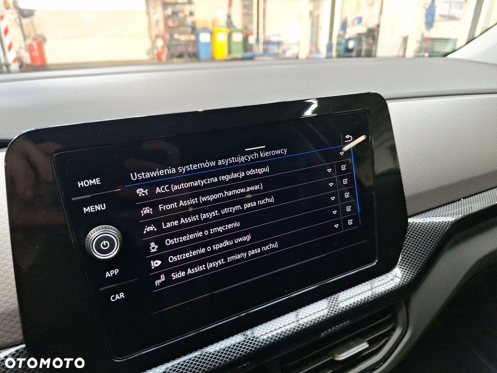 Volkswagen T-Cross - 27
