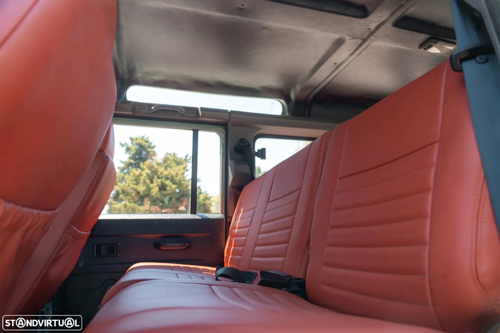Land Rover Defender 110 SW 2.5 Td5 SE - 19