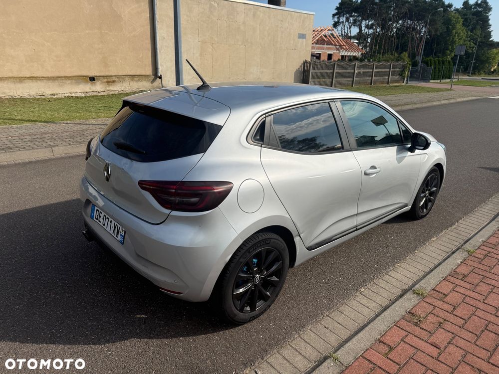 Renault Clio - 12