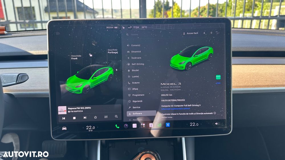 Tesla Model 3 - 8