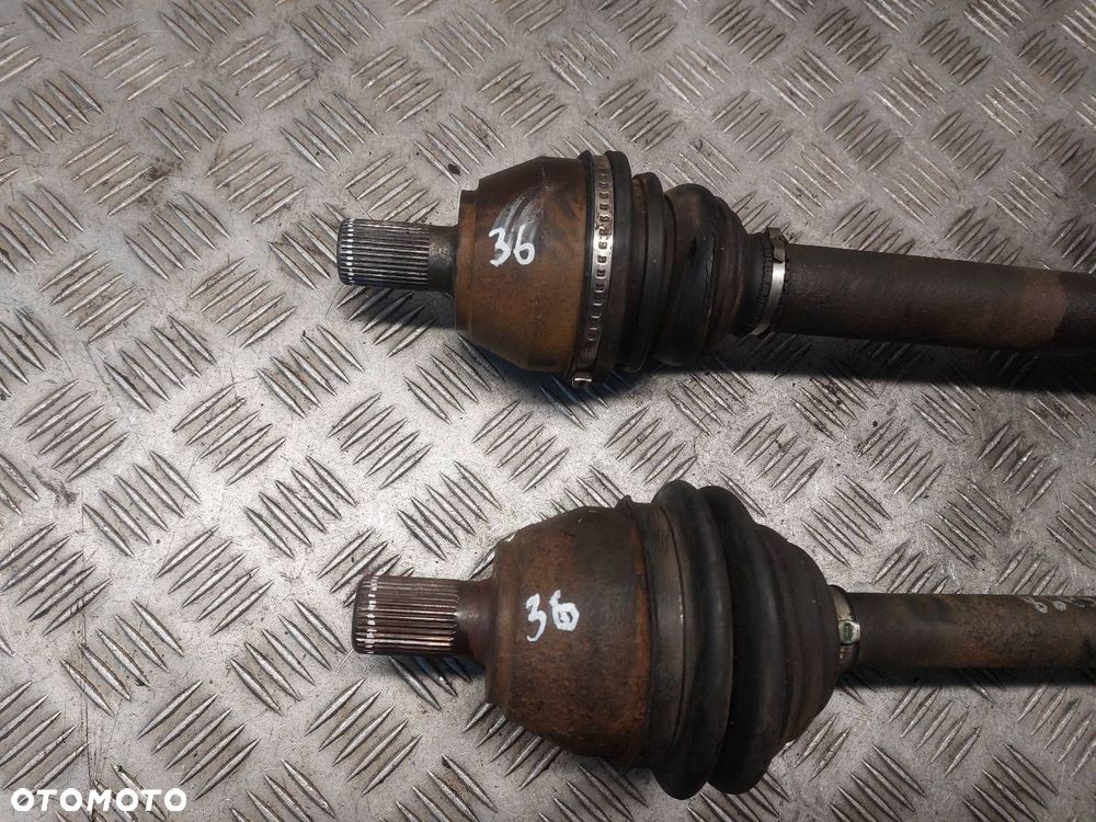 PÓŁOŚ LEWY PRZÓD + PRAWY PRZÓD FORD C-MAX I 1.6 TDCI - 2