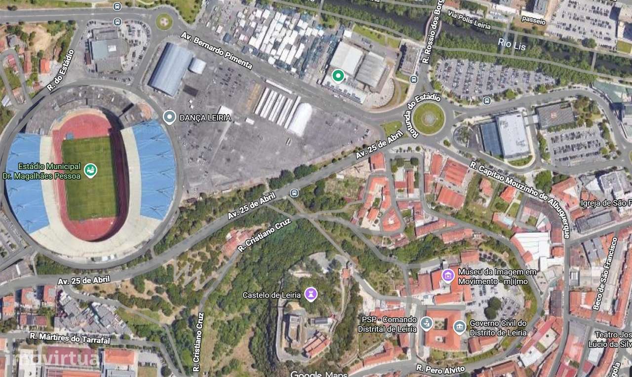Prédio Comercial com Grandes Áreas – Rua de S. Tiago nº 1, Leiria - Grande imagem: 2/16