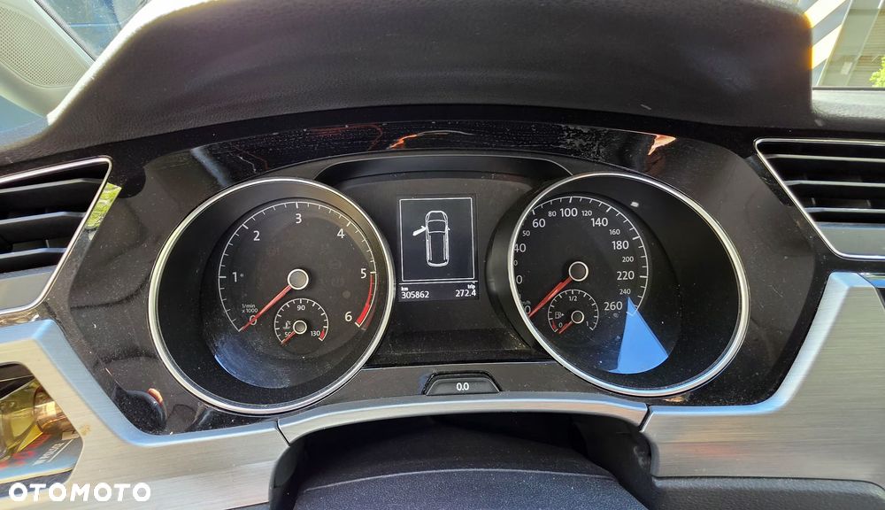 Volkswagen Touran 2.0 TDI BMT Comfortline DSG - 8