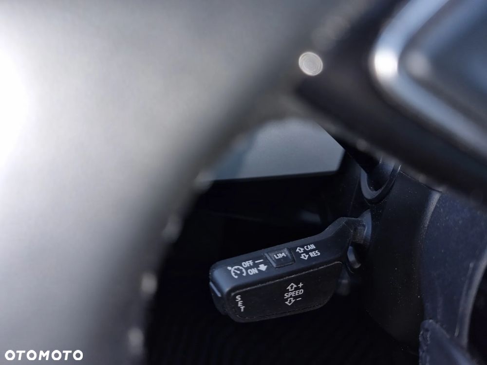 Audi A4 Avant 40 TDI mHEV S Line S tronic - 16