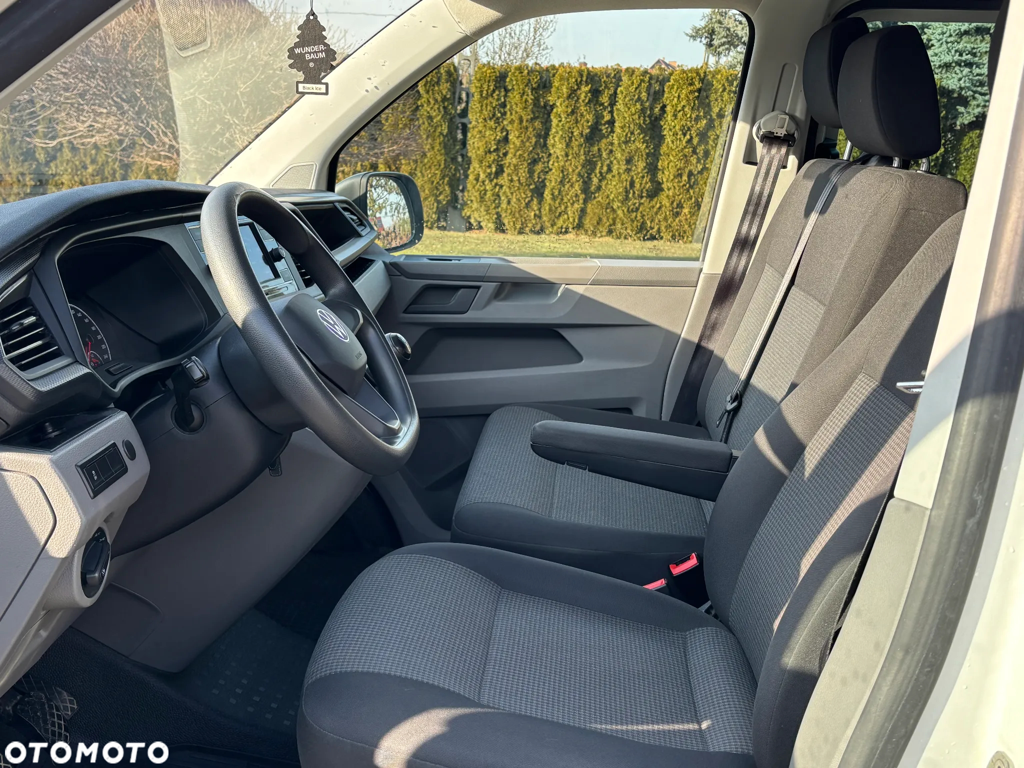Volkswagen Transporter - 22