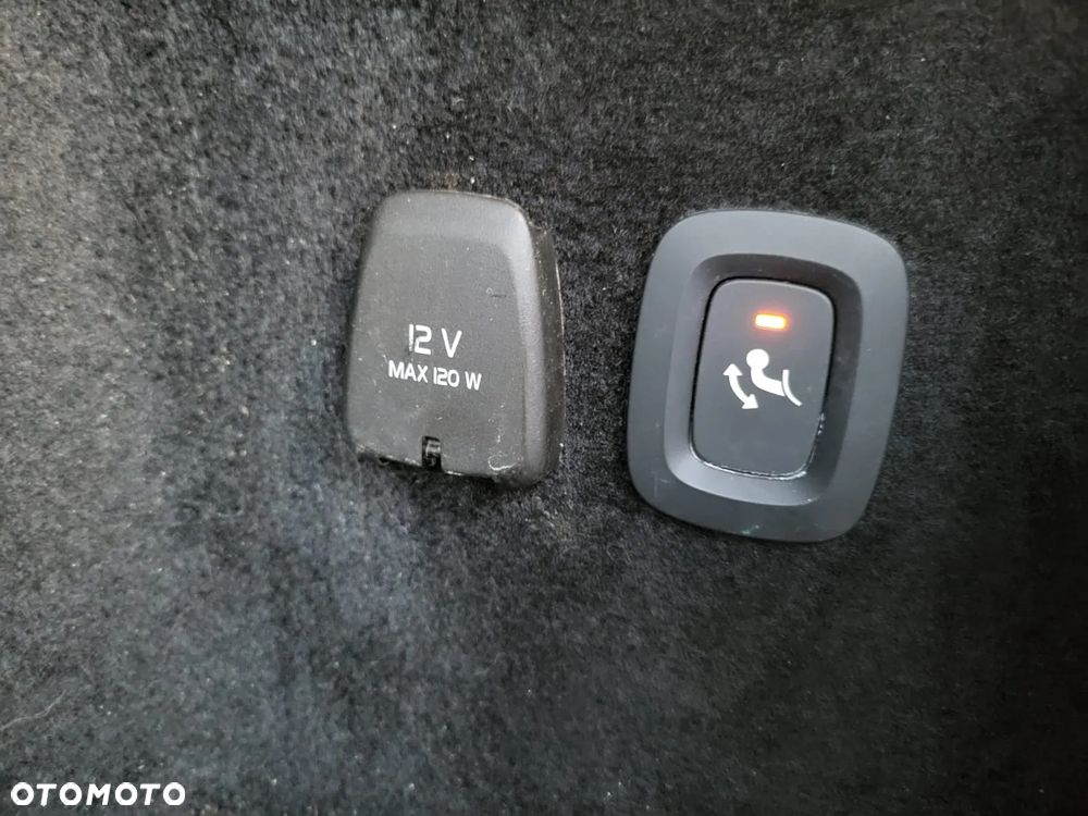 Volvo V60 D3 Momentum - 31
