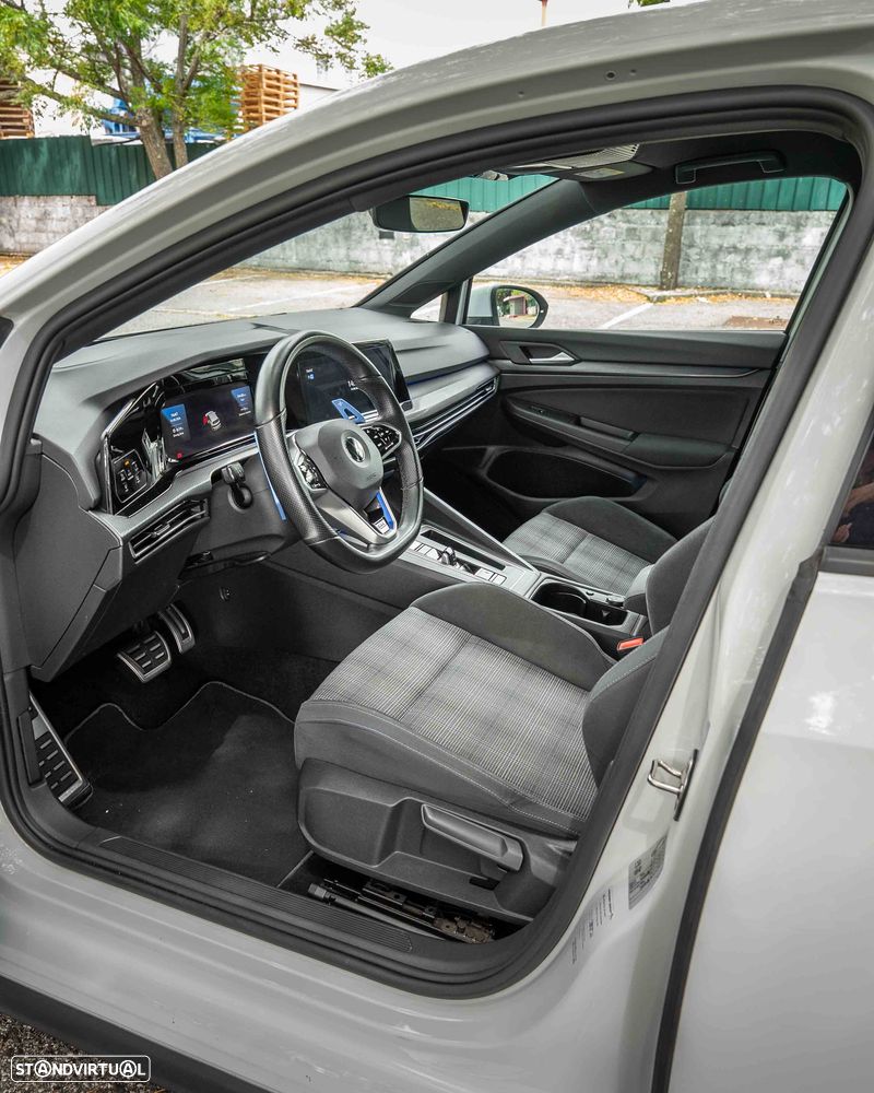 VW Golf 1.4 eHybrid OPF DSG GTE - 12