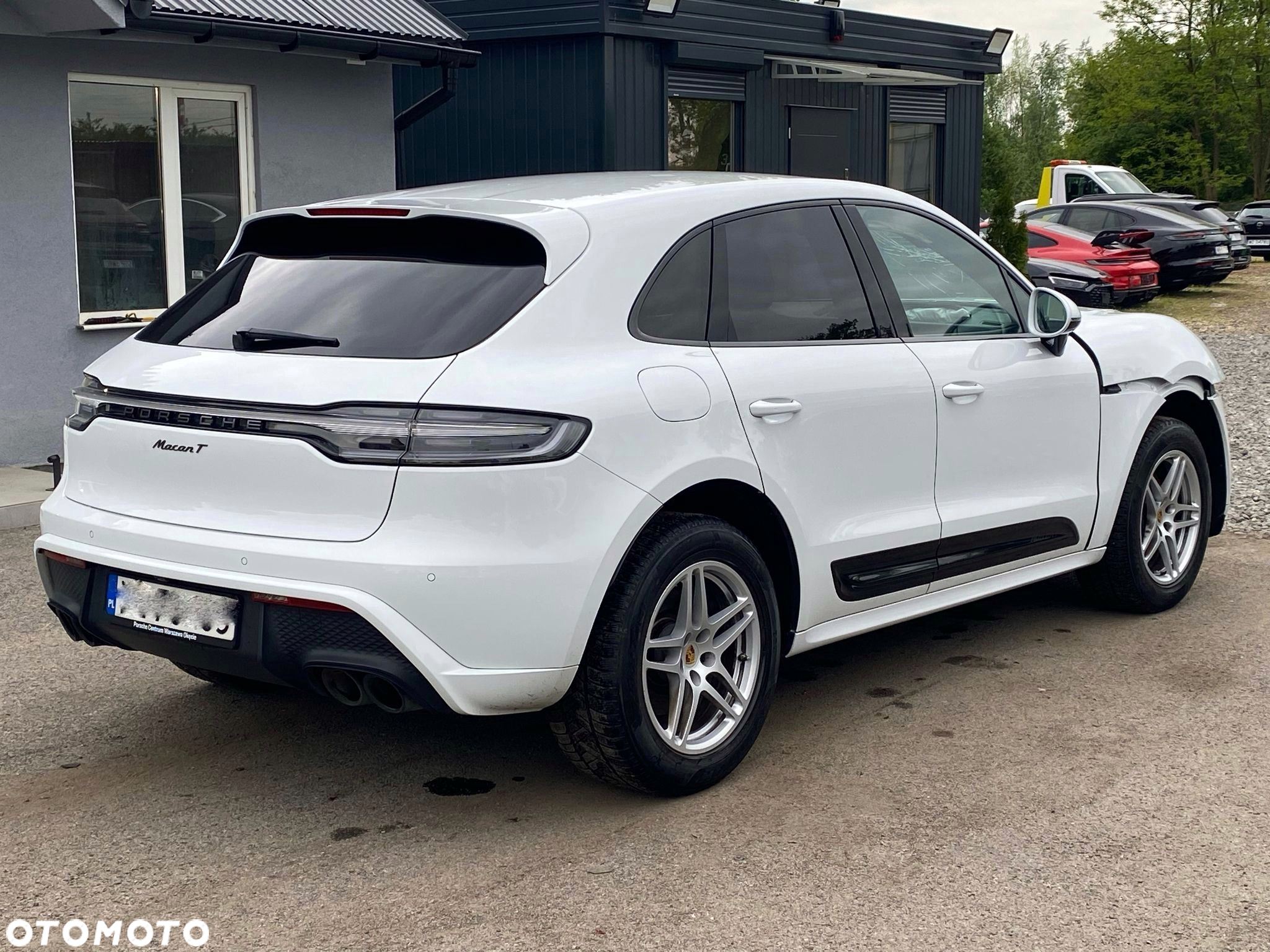 Porsche Macan T - 12