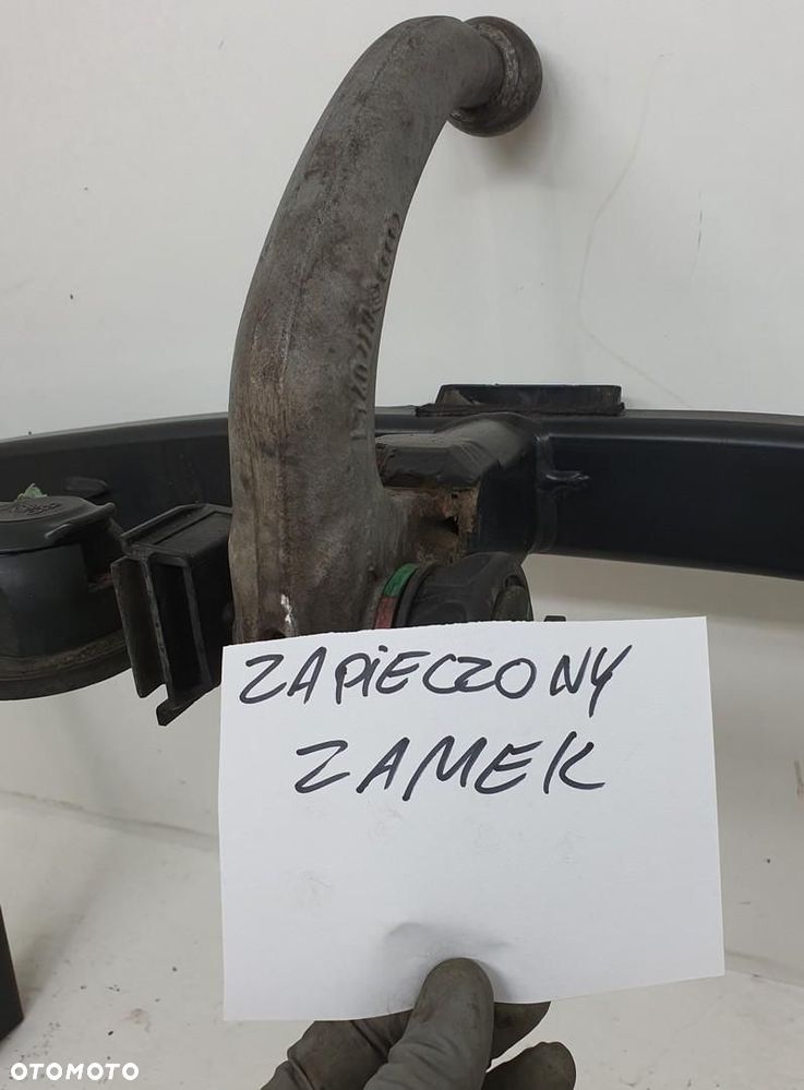 HAK HOLOWNICZY BELKA KULA AUDI A4 B7 KOMBI 8E0800491D - 8