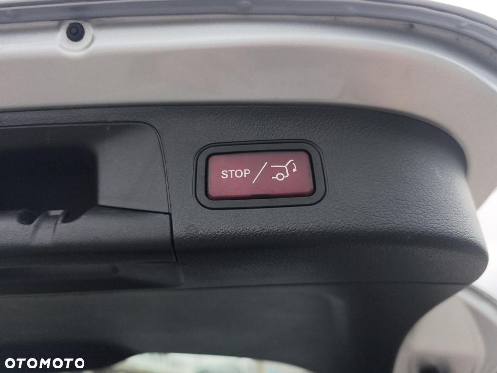 Mercedes-Benz GLA - 20