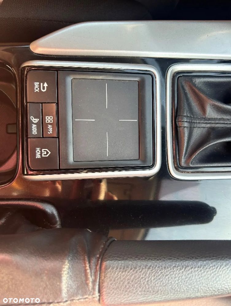 Mitsubishi Eclipse Cross - 11