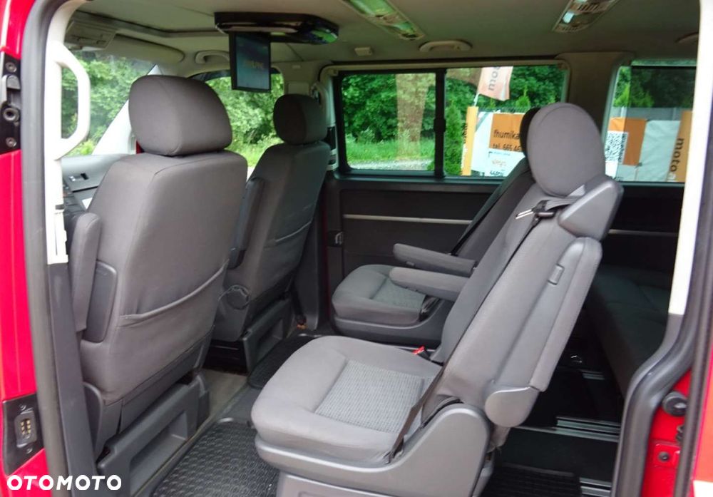 Volkswagen Multivan - 12