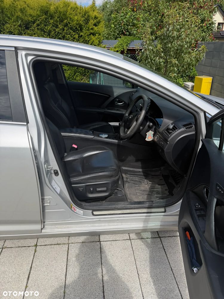 Toyota Avensis 2.0 D-4D Sol plus+NAVI - 6