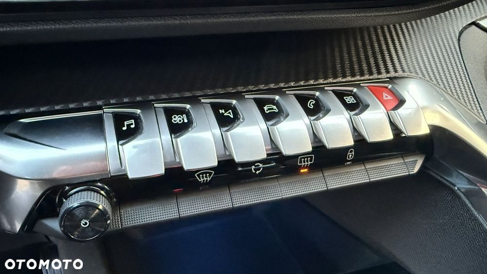 Peugeot 3008 PureTech 130 Stop & Start Allure - 24